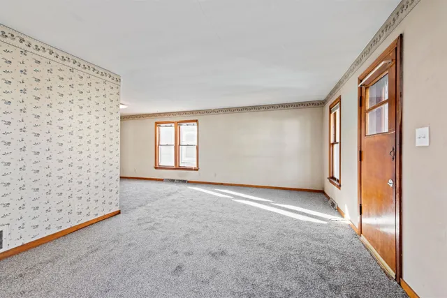 $124,900 | 1309 15th Street, Menominee, MI 49858