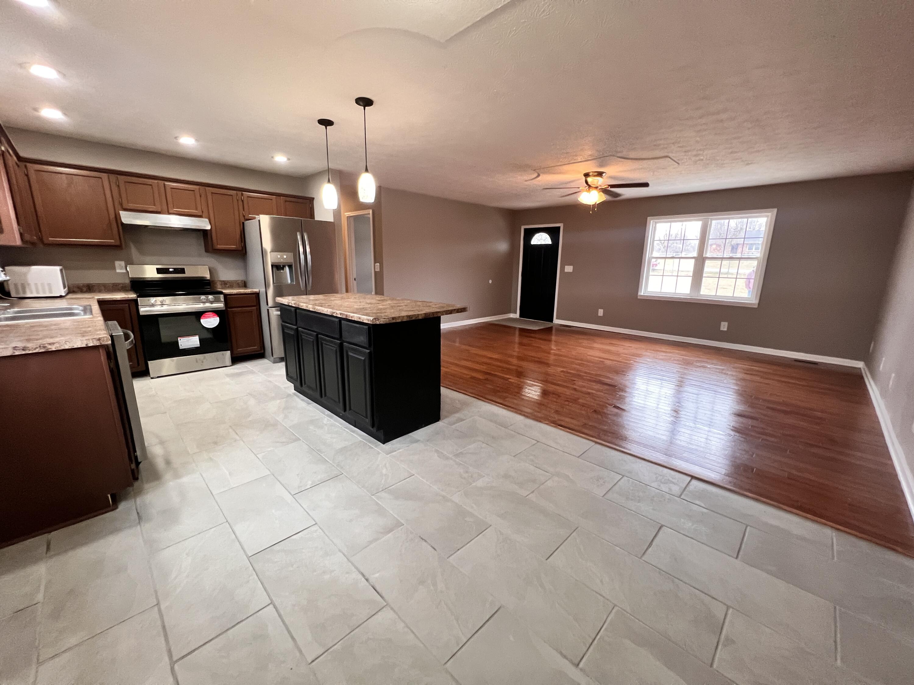 178 Barker Road Lily, KY 40740 - Photo 10 of 30 IMG_6839