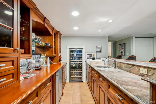 $1,188,000 | 7 Short Path, St. James, NY 11780