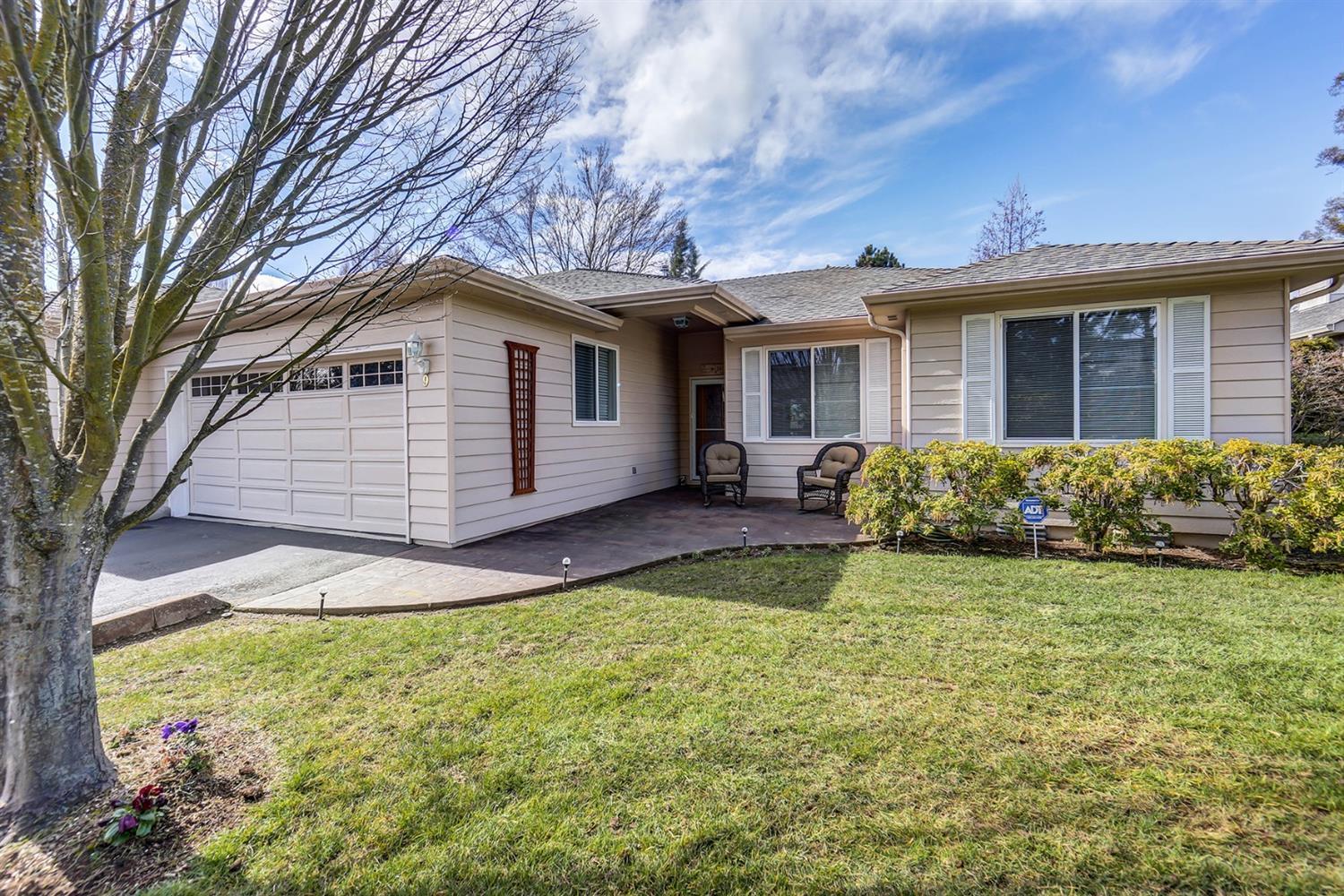 2398 Springbrook Road, Unit 9 Medford, OR 97504 - Photo 1 of 26 Primary Photo