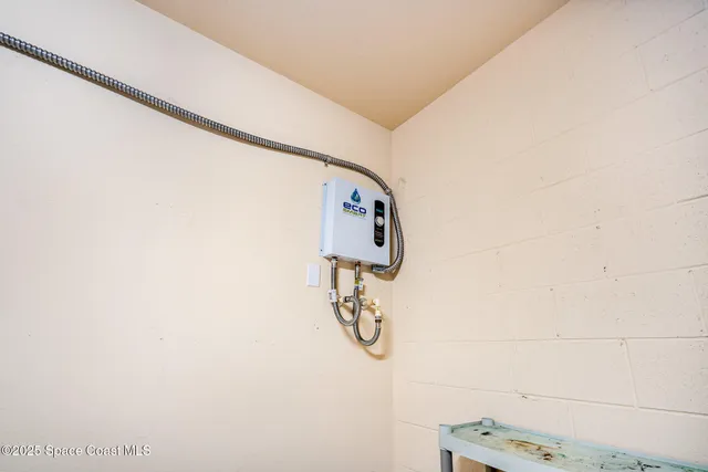 a picture of door of a house