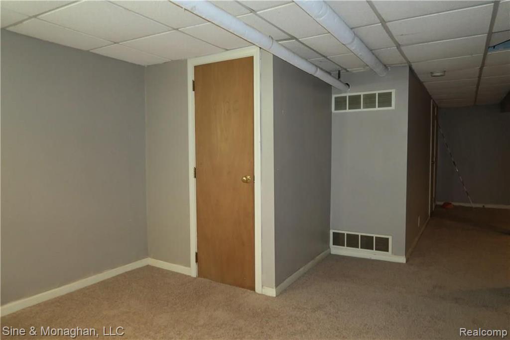 243 McMillan Road Grosse Pointe Farms, MI 48236 - Photo 24 of 27