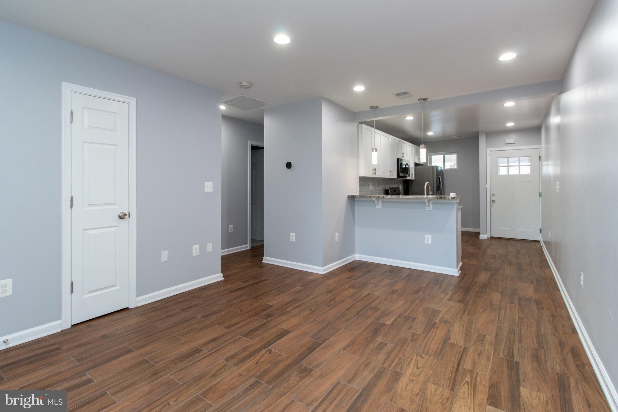 7609 Oxman Road Landover, MD 20785 - Photo 6 of 13 Living Area
