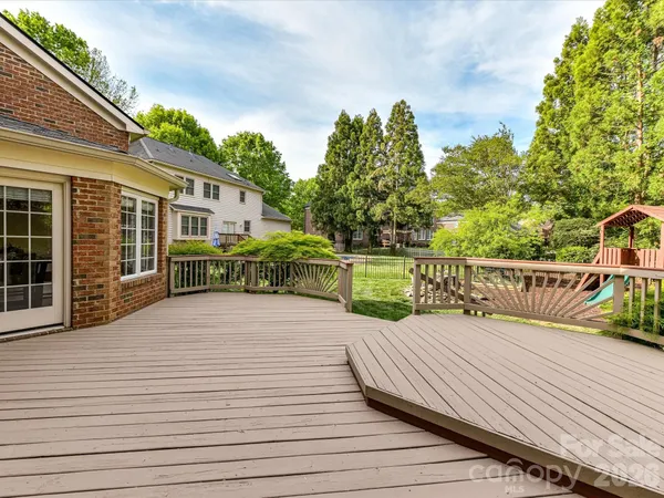 $997,000 | 11958 Chevis Court, Charlotte, NC 28277