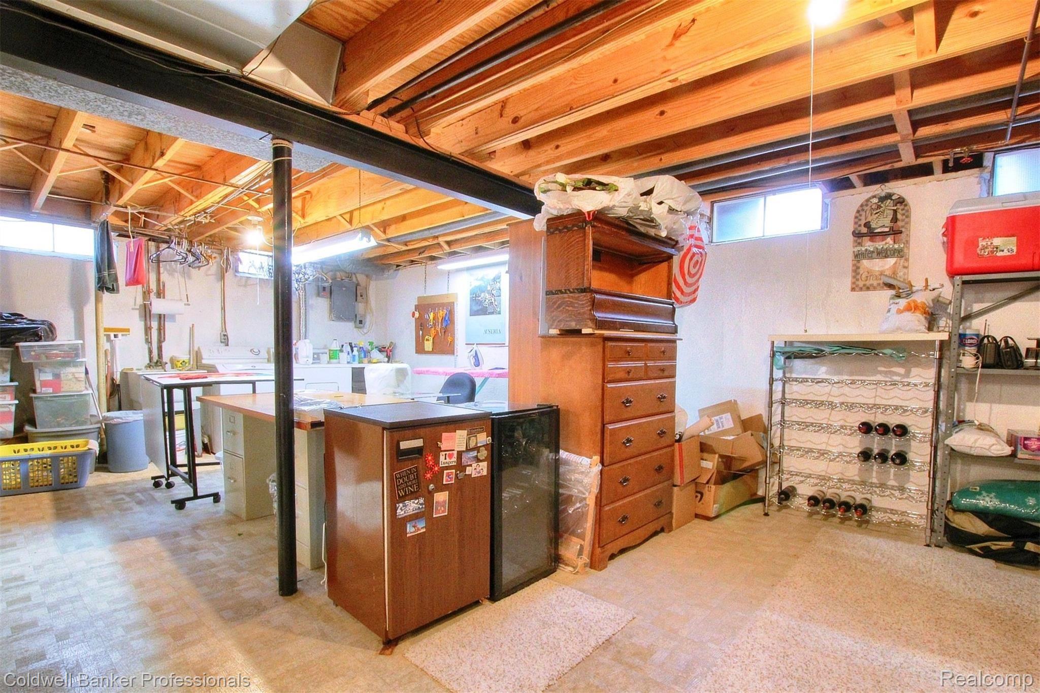 42047 Hanford Road Canton, MI 48187 - Photo 26 of 33 Basement with workshop