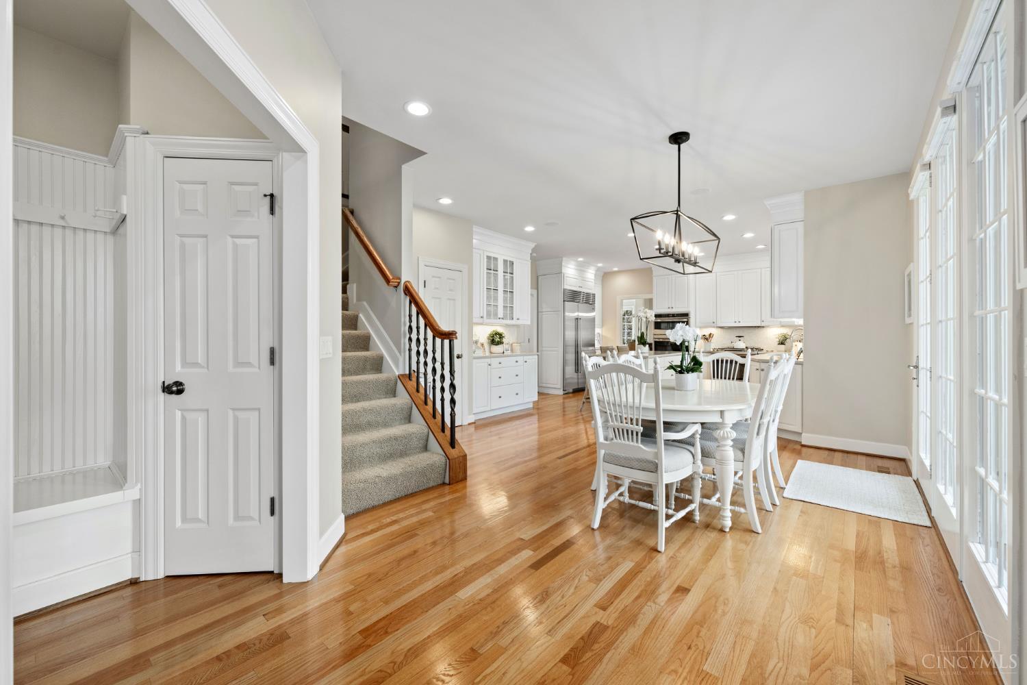 7740 Kugler Mill Road Cincinnati, OH 45243 - Photo 14 of 46