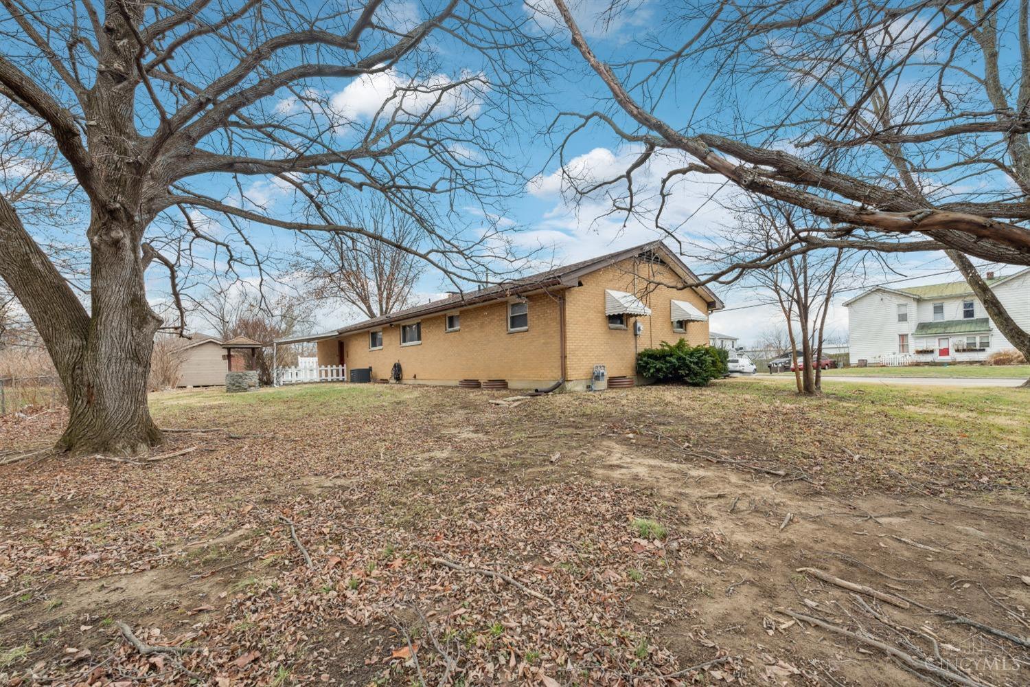 8318 Hendrickson Road Middletown, OH 45044 - Photo 40 of 41