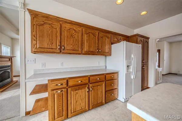 $492,400 | 220 April Drive, St. Robert, MO 65584