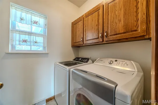 $492,400 | 220 April Drive, St. Robert, MO 65584