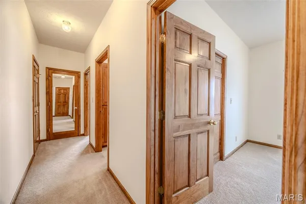 $492,400 | 220 April Drive, St. Robert, MO 65584