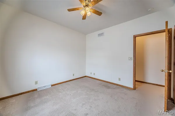 $492,400 | 220 April Drive, St. Robert, MO 65584