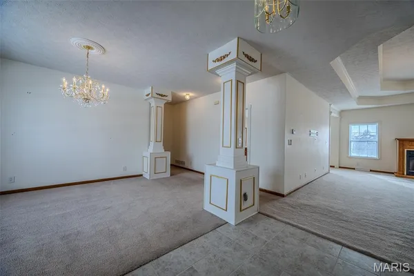 $492,400 | 220 April Drive, St. Robert, MO 65584