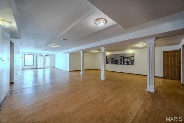 $492,400 | 220 April Drive, St. Robert, MO 65584