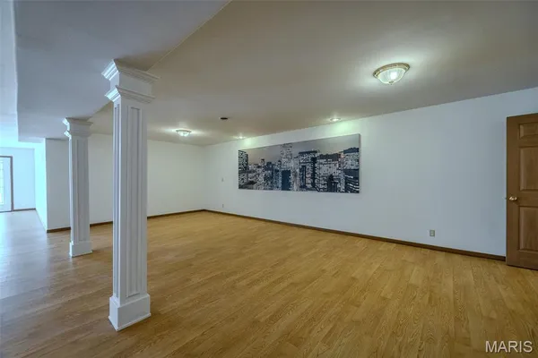 $492,400 | 220 April Drive, St. Robert, MO 65584
