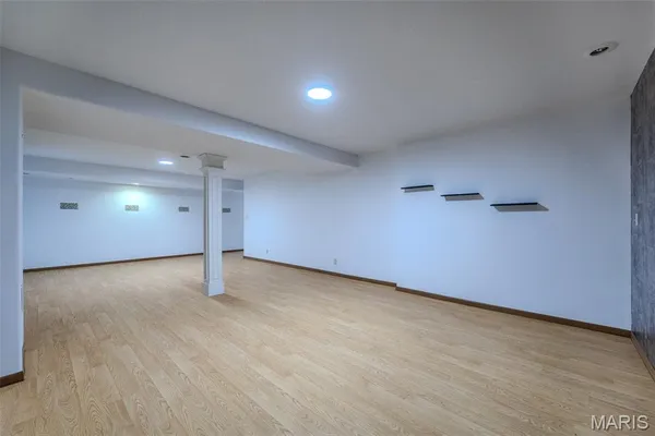 $492,400 | 220 April Drive, St. Robert, MO 65584