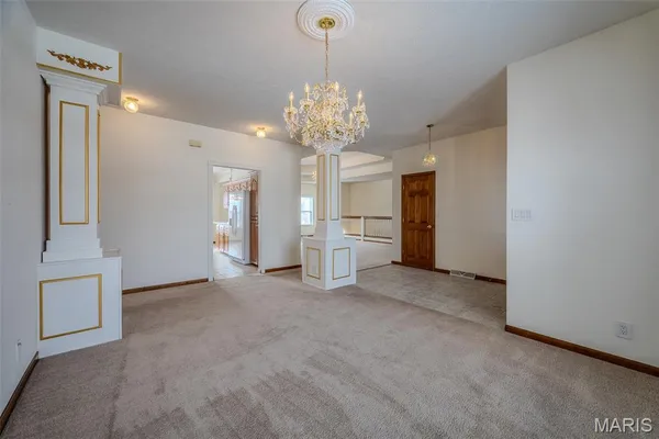 $492,400 | 220 April Drive, St. Robert, MO 65584