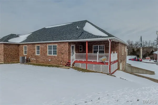 $492,400 | 220 April Drive, St. Robert, MO 65584