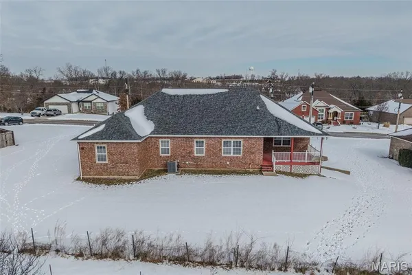 $492,400 | 220 April Drive, St. Robert, MO 65584