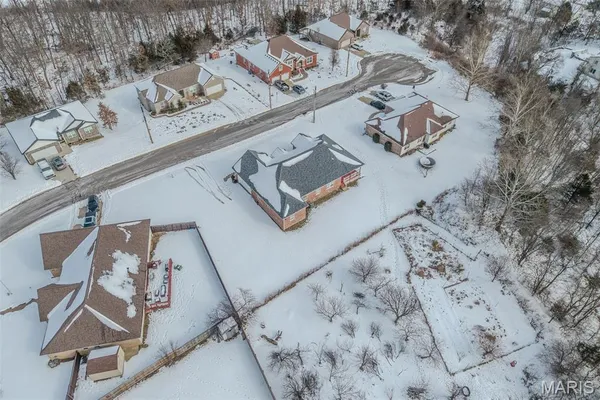 $492,400 | 220 April Drive, St. Robert, MO 65584