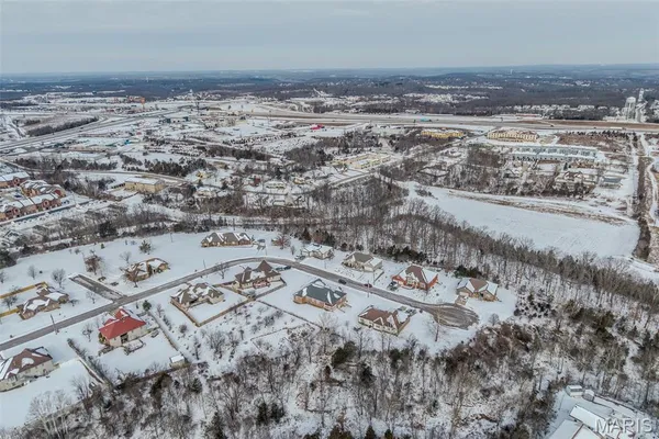 $492,400 | 220 April Drive, St. Robert, MO 65584