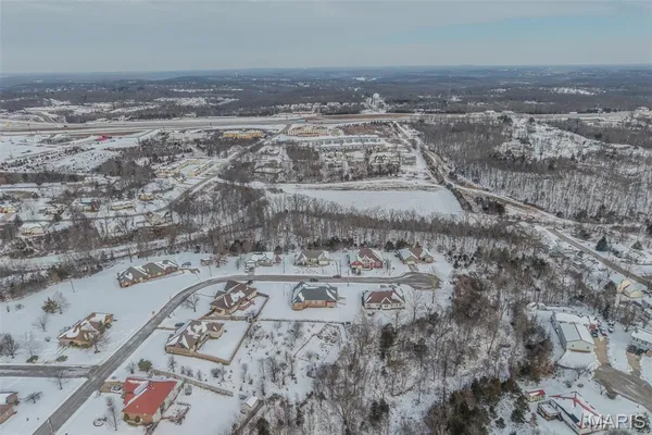 $492,400 | 220 April Drive, St. Robert, MO 65584