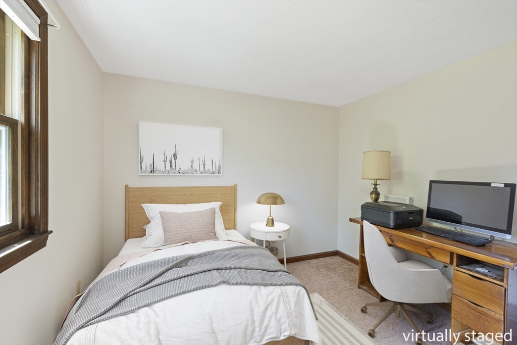 62 Brook Street Wakefield, MA 01880 - Photo 15 of 31