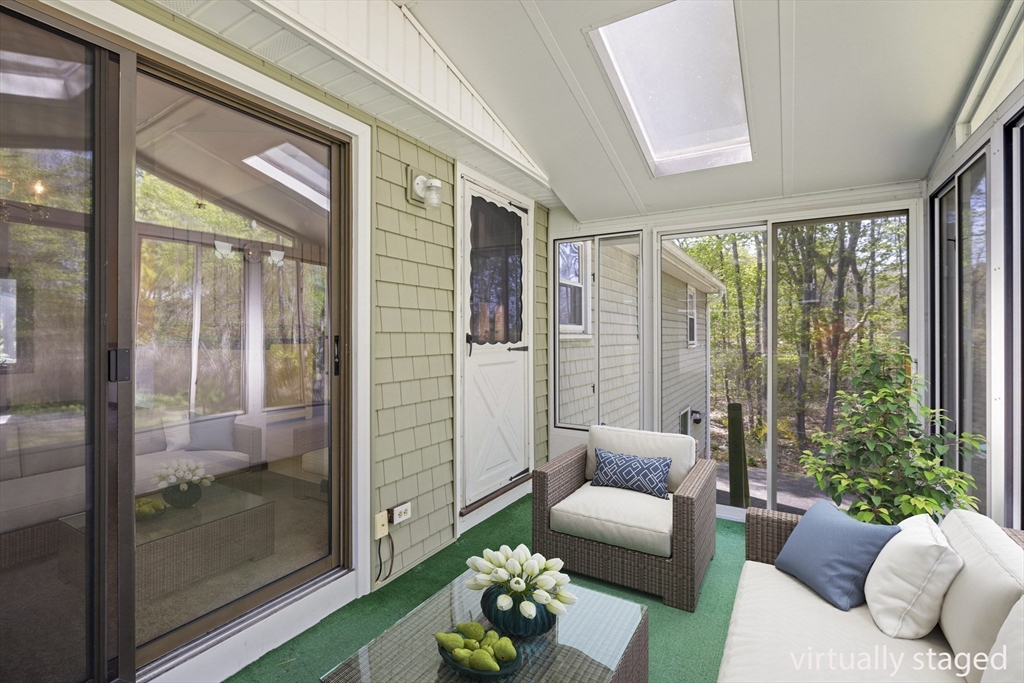 62 Brook Street Wakefield, MA 01880 - Photo 23 of 31