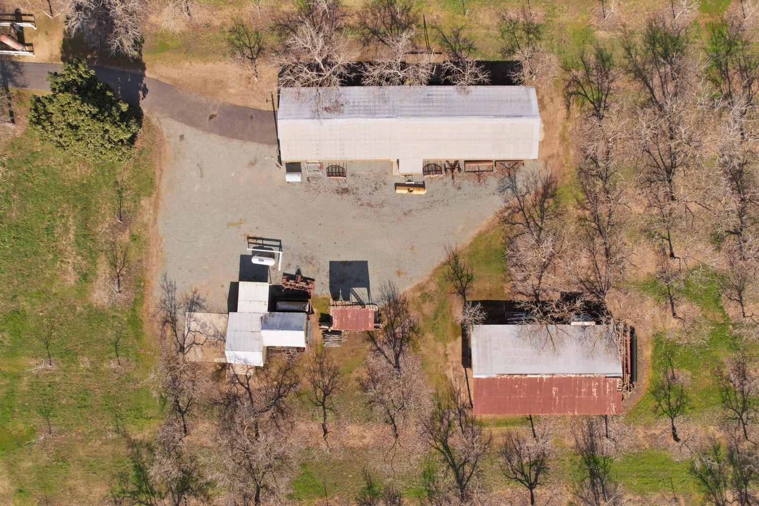 10710 North Shelton Road Linden, CA 95236 - Photo 19 of 75 an aerial view of residential houses with outdoor space