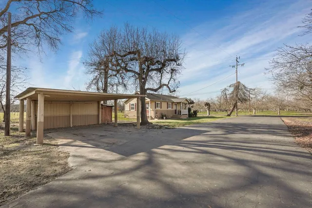 $1,200,000 | 10710 North Shelton Road, Linden, CA 95236