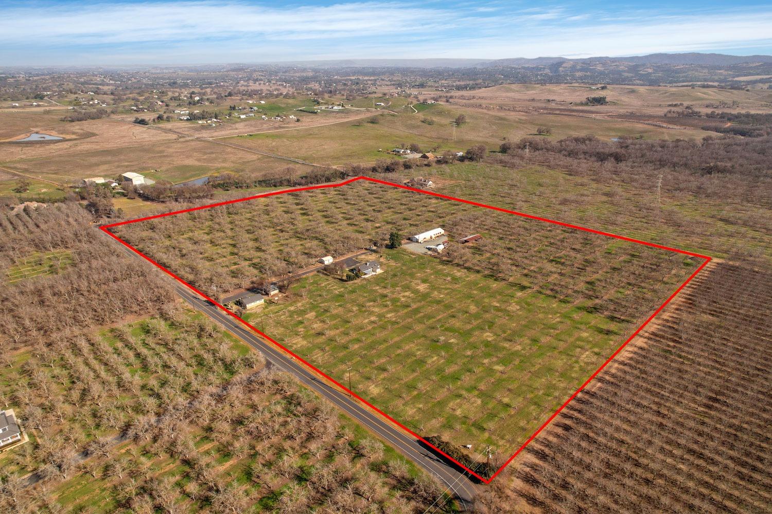 10710 North Shelton Road Linden, CA 95236 - Photo 4 of 75