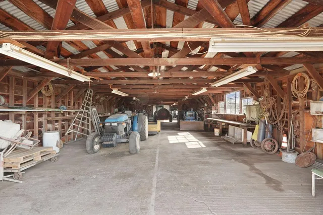 $1,200,000 | 10710 North Shelton Road, Linden, CA 95236