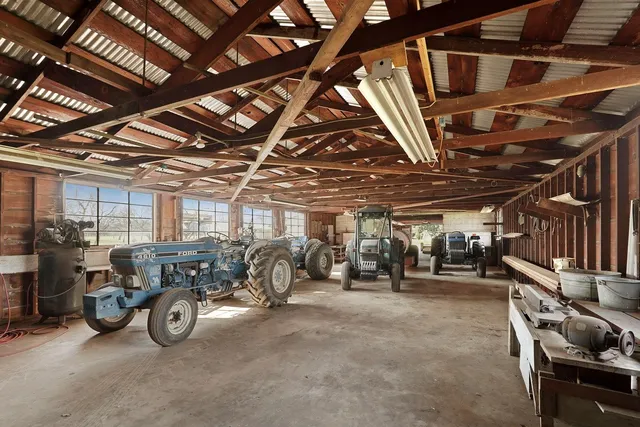 $1,200,000 | 10710 North Shelton Road, Linden, CA 95236