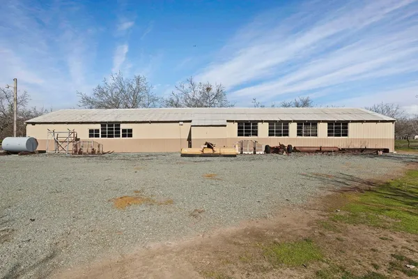 $1,200,000 | 10710 North Shelton Road, Linden, CA 95236