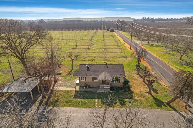 $1,200,000 | 10710 North Shelton Road, Linden, CA 95236