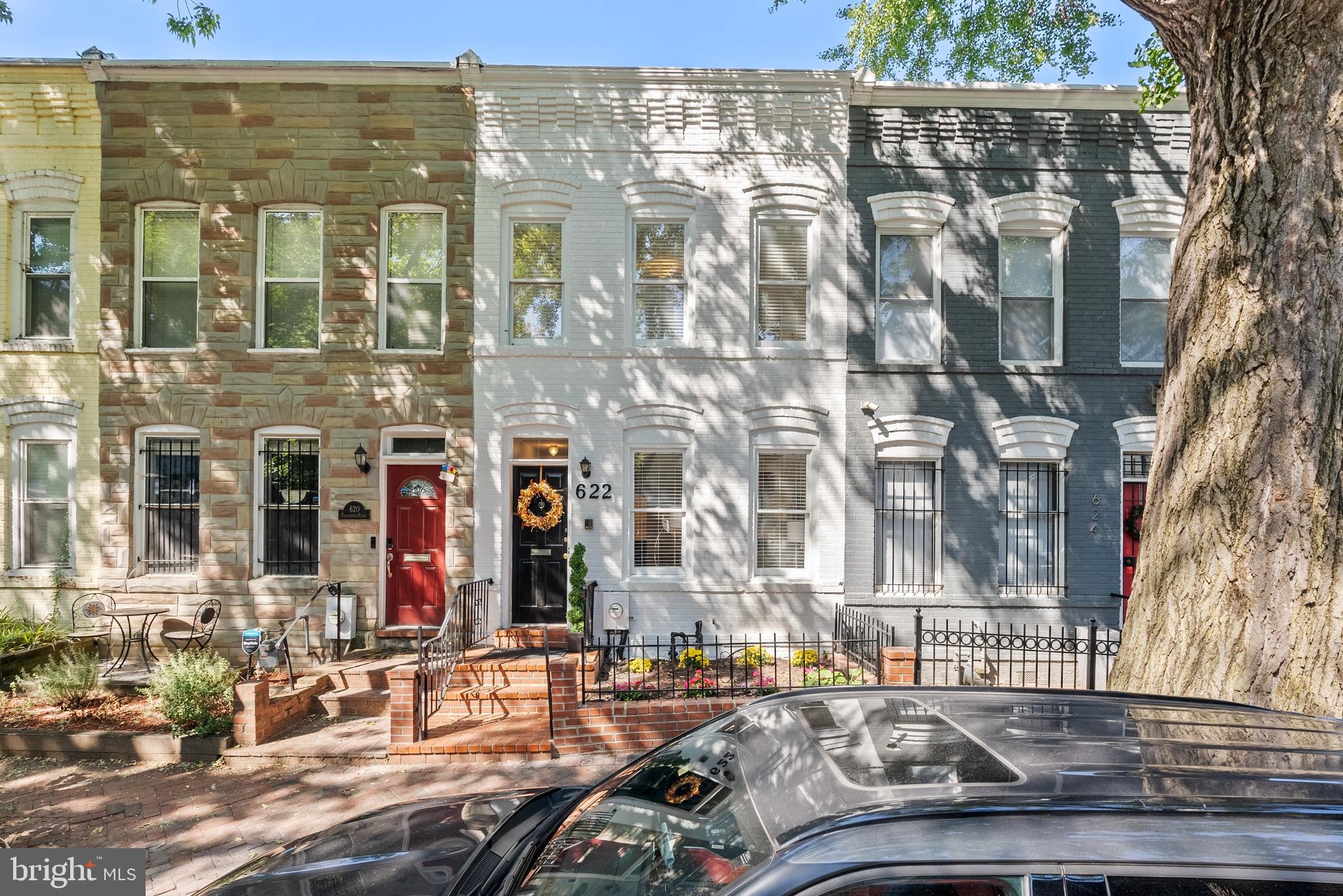 622 14th Place Northeast Washington, DC 20002 - Photo 4 of 37 Freshly painted- striking curb appeal