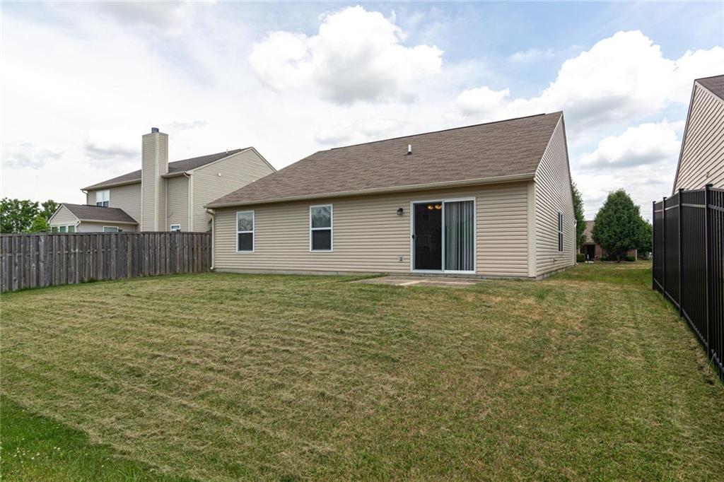 12396 Schoolhouse Road Fishers, IN 46037 - Photo 28 of 30 Gallery Image 28