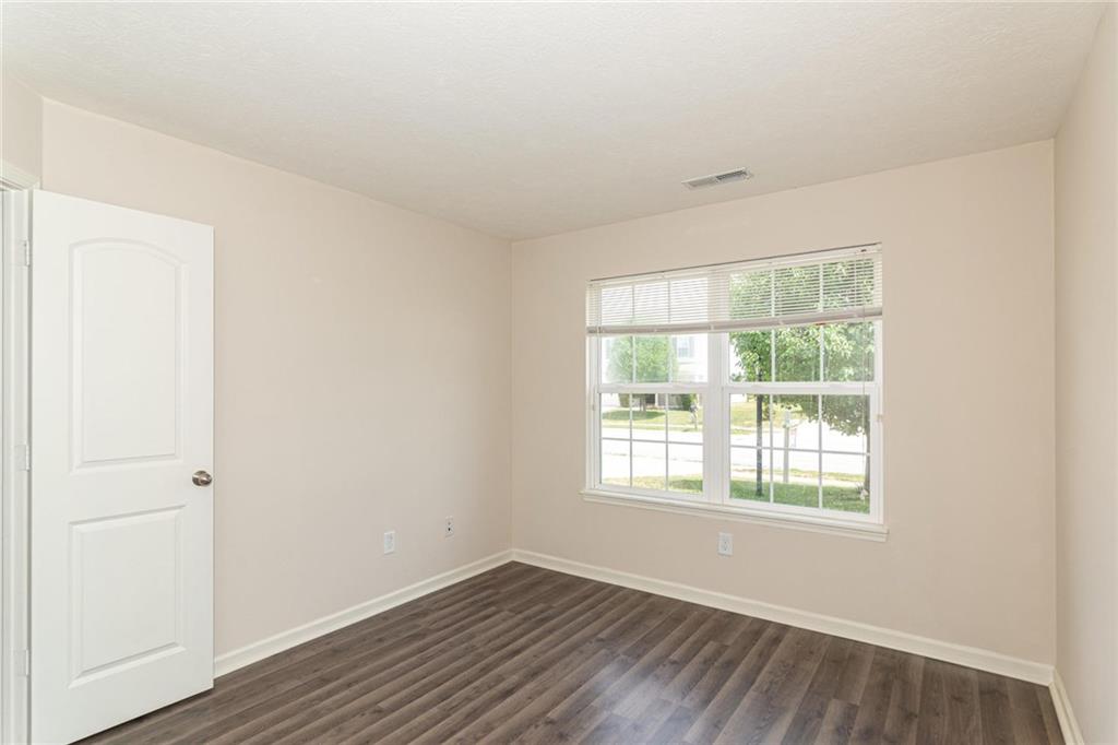 12396 Schoolhouse Road Fishers, IN 46037 - Photo 4 of 30 Gallery Image 4