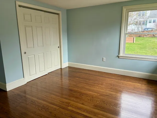 $450,000 | 1 Sunset Avenue, Allenstown, NH 03275