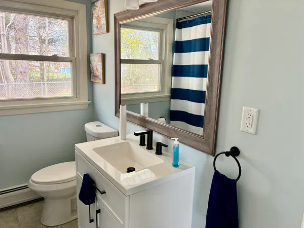 $450,000 | 1 Sunset Avenue, Allenstown, NH 03275