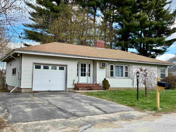 $450,000 | 1 Sunset Avenue, Allenstown, NH 03275