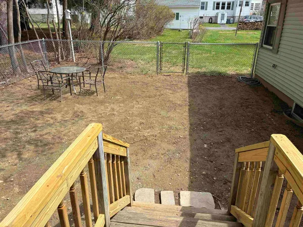 $450,000 | 1 Sunset Avenue, Allenstown, NH 03275