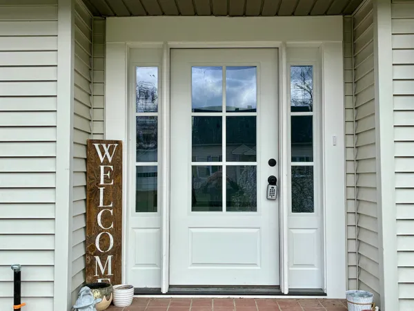 $450,000 | 1 Sunset Avenue, Allenstown, NH 03275