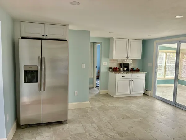 $450,000 | 1 Sunset Avenue, Allenstown, NH 03275