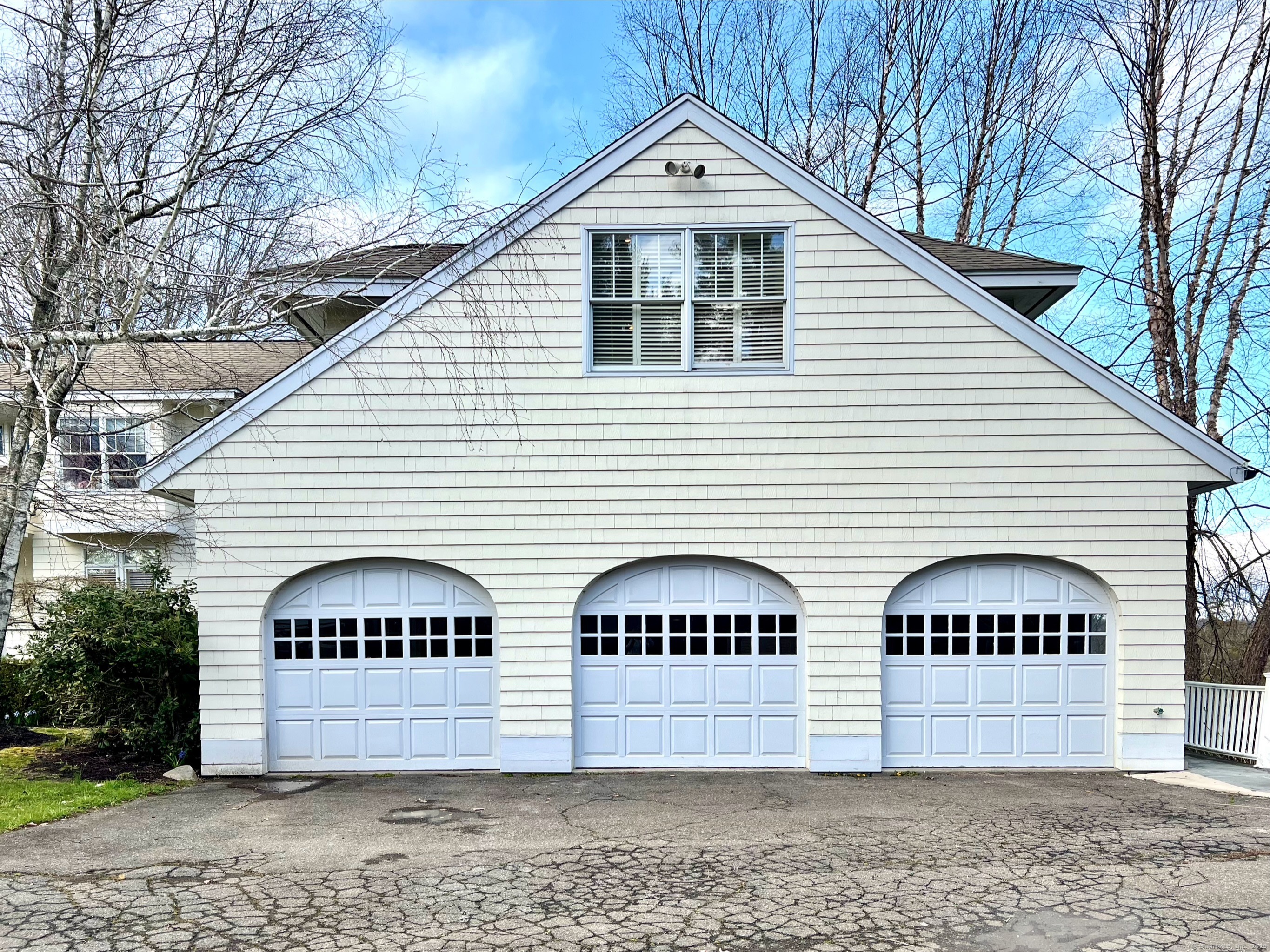 172 Umpawaug Road Redding, CT 06896 - Photo 3 of 38 a view of a grey door of the house