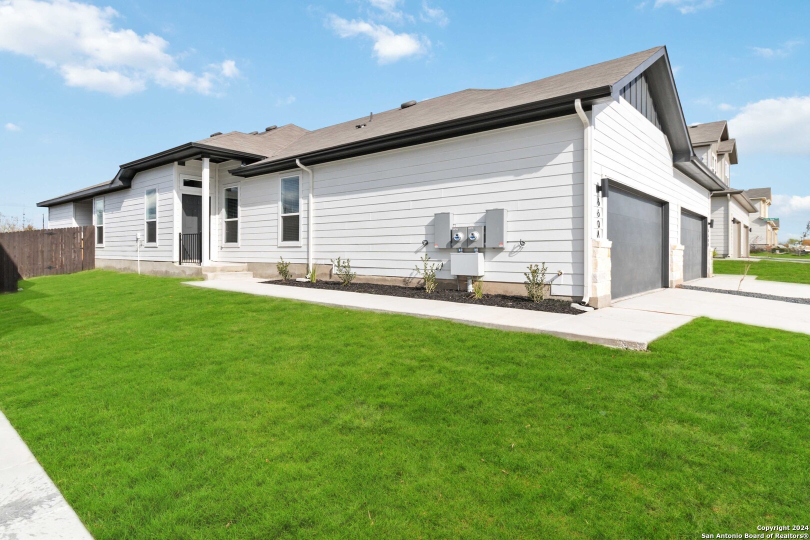 455 Cross Barn Boulevard Buda, TX 78610 - Photo 3 of 32