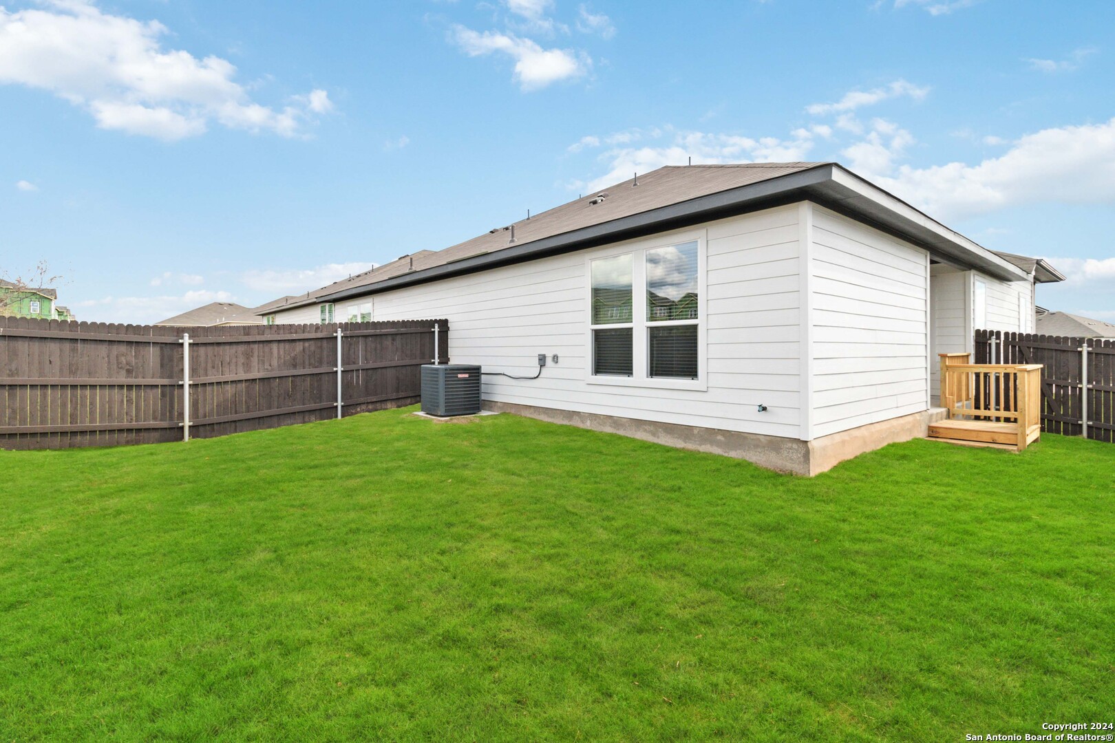 455 Cross Barn Boulevard Buda, TX 78610 - Photo 4 of 32