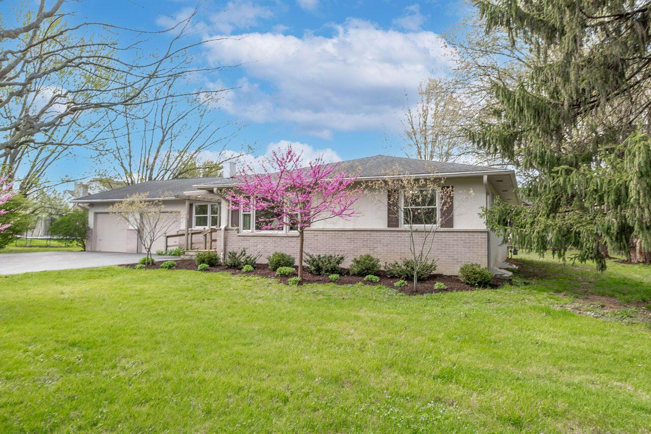7782 Maxtown Road Westerville, OH 43082 - Photo 1 of 43 7782 Maxtown Rd (51 of 52) (1)