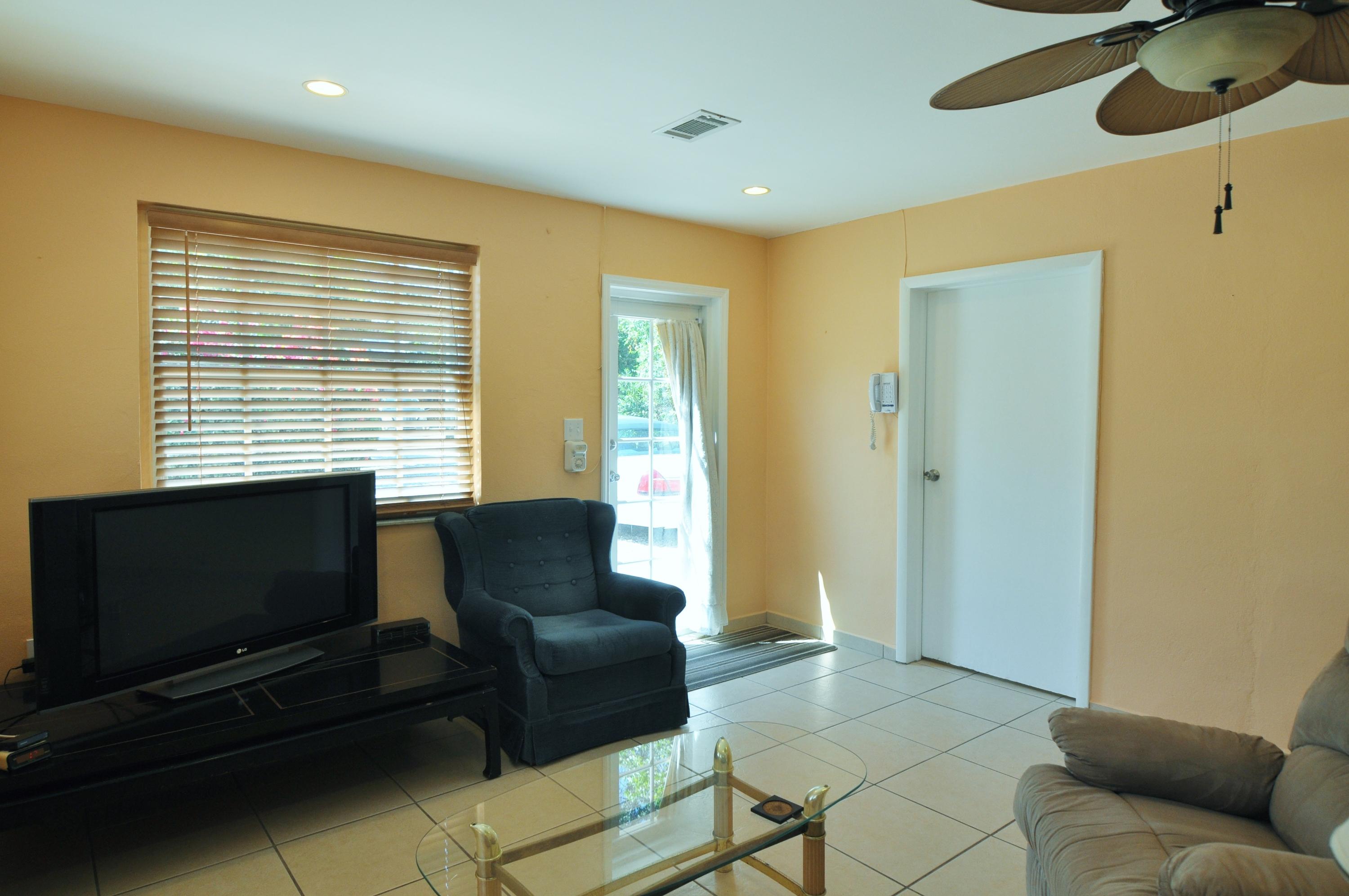 20 Dolphin Road Key Largo, FL 33037 - Photo 14 of 31 DSC_0028
