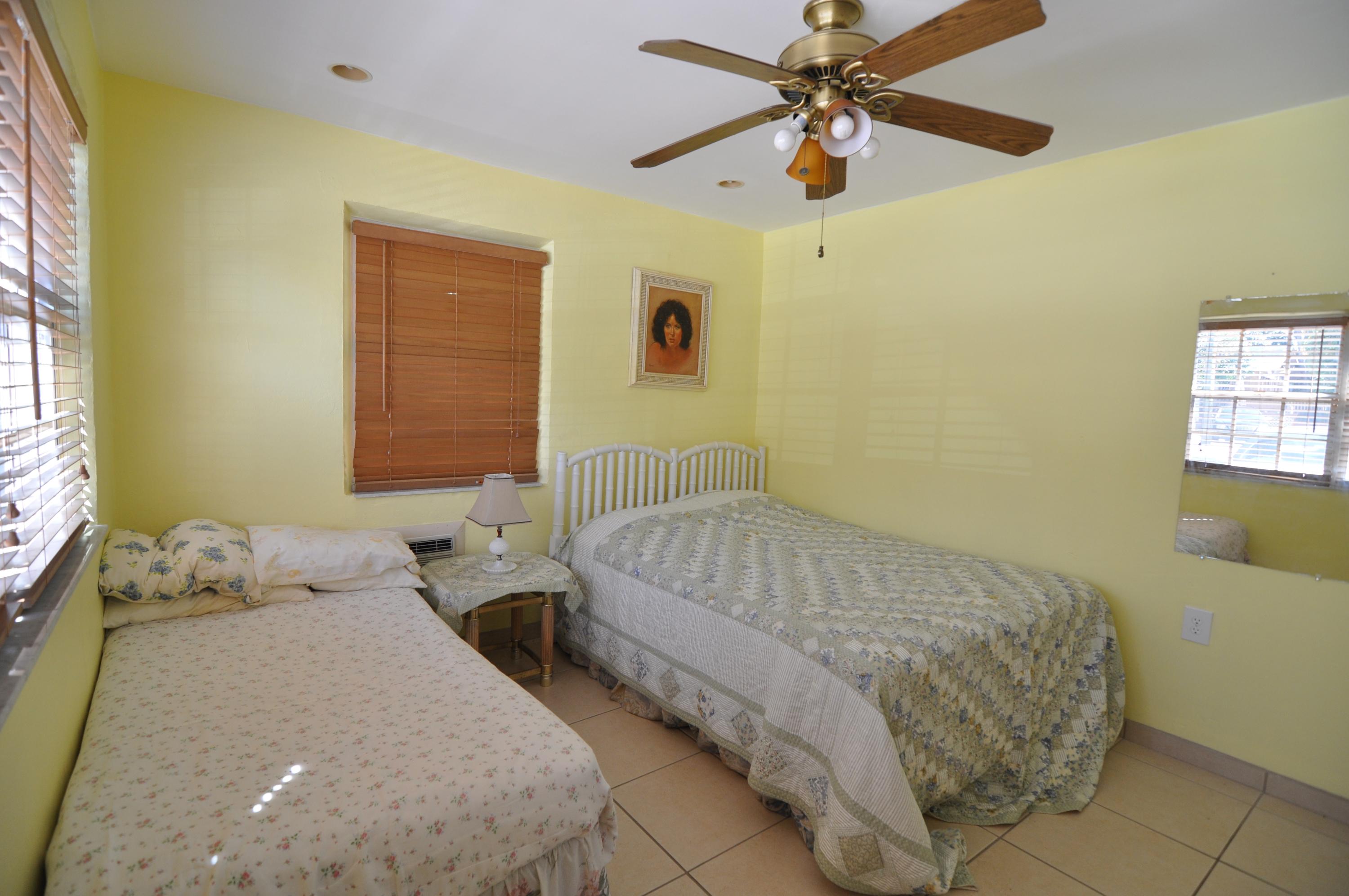 20 Dolphin Road Key Largo, FL 33037 - Photo 20 of 31 Guest room