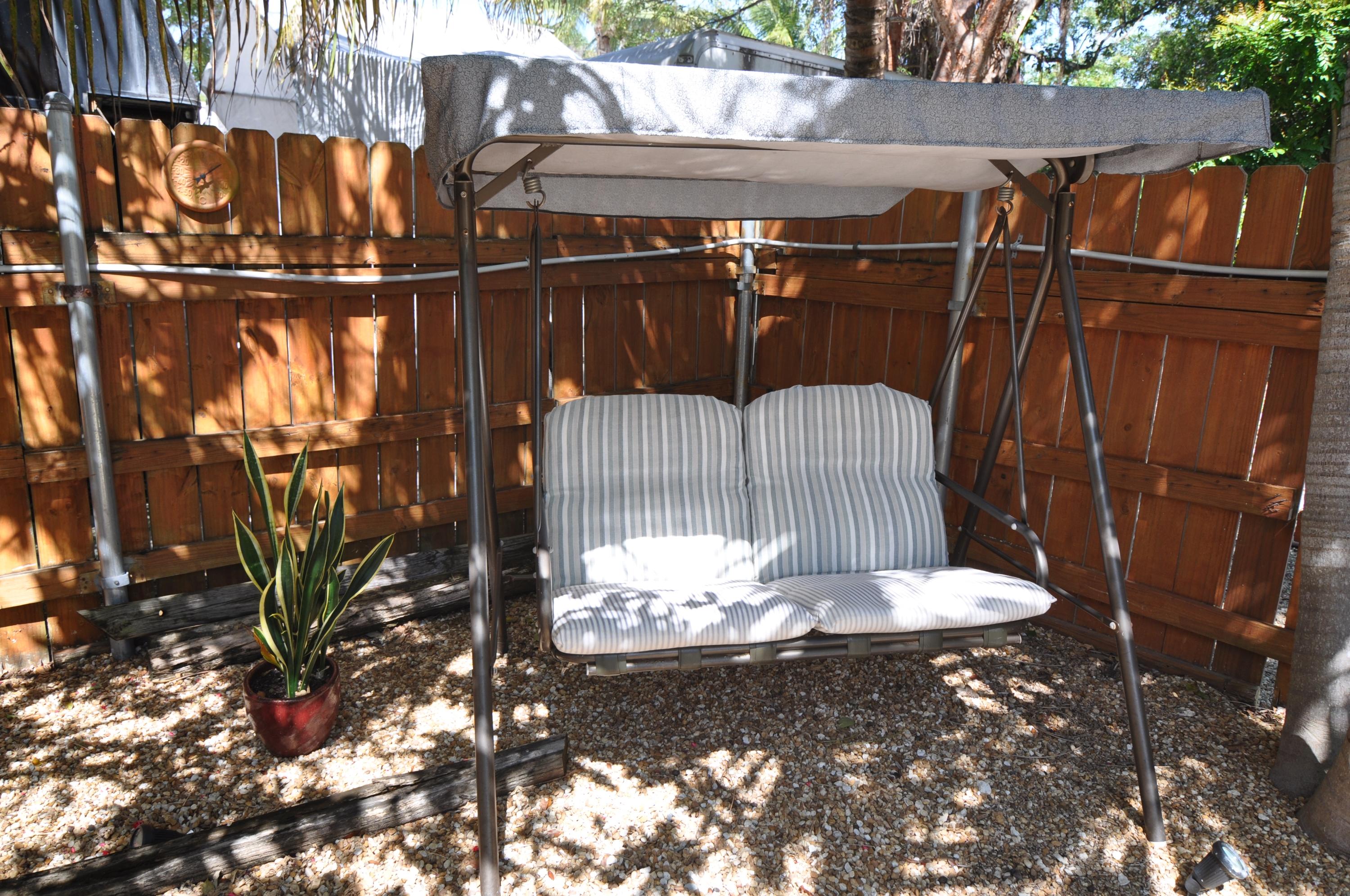 20 Dolphin Road Key Largo, FL 33037 - Photo 22 of 31 Shaded back yard
